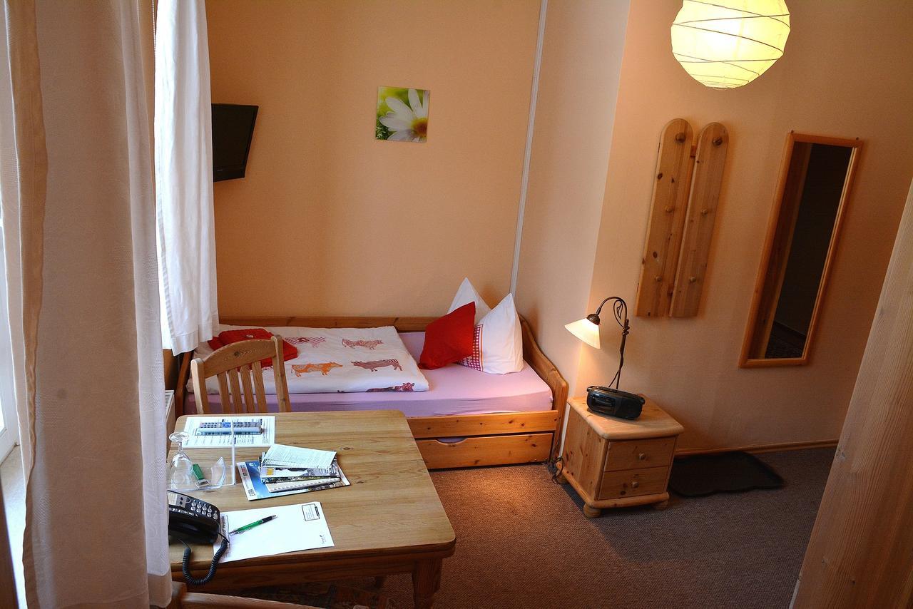 Landgasthof Alter Bahnhof Heyerode 외부 사진
